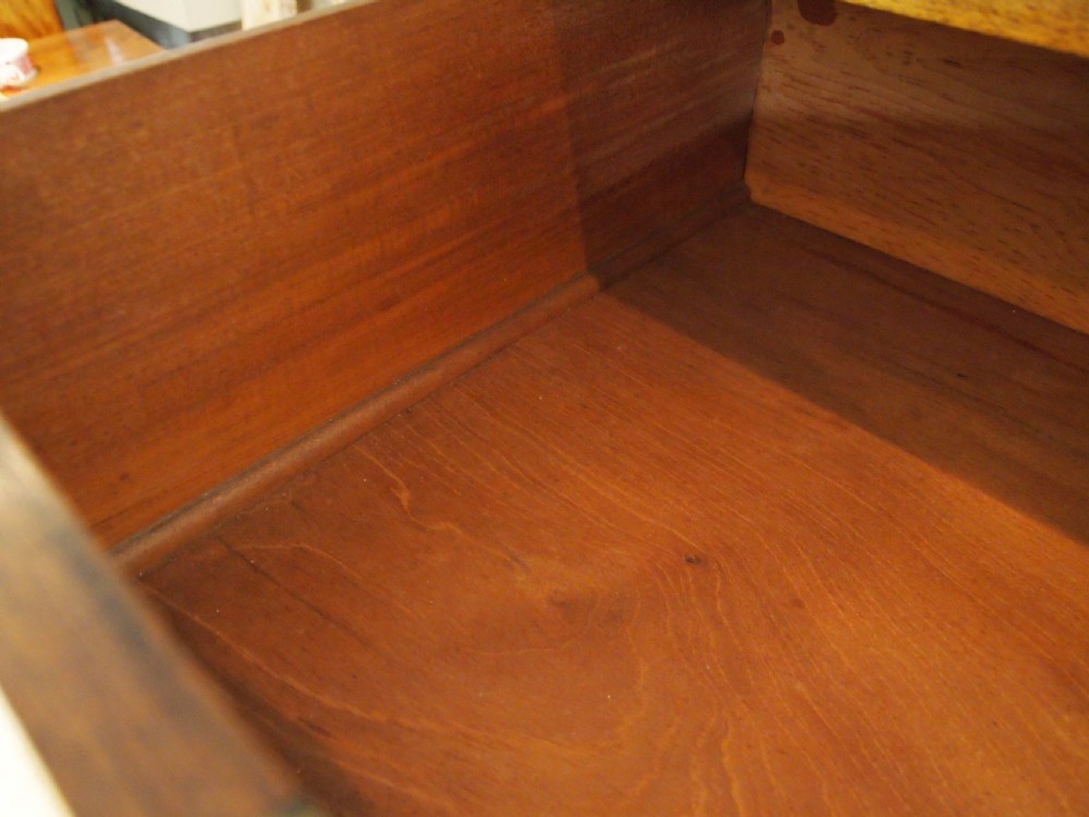 Chest of drawers Fine Victorian Burr Walnut c1850 View IX