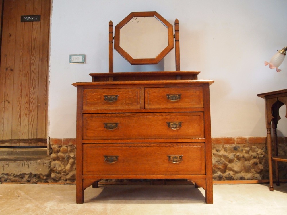 Chest of drawers Arts and crafts Oak dressing chest c1900 View X