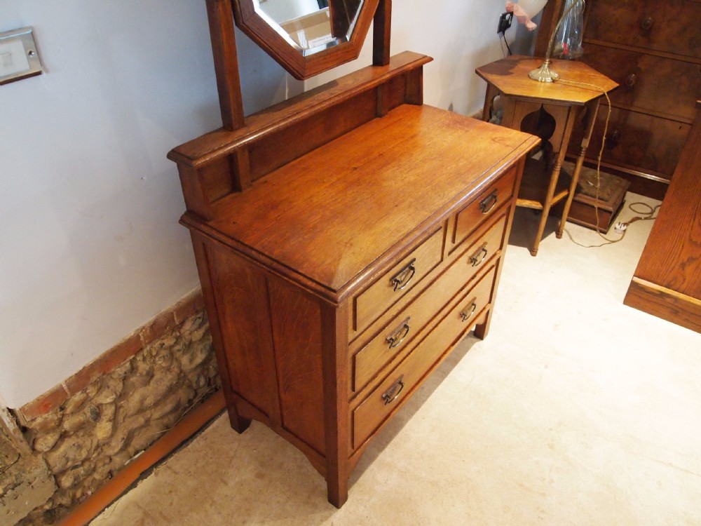 Chest of drawers Arts and crafts Oak dressing chest c1900 View XII