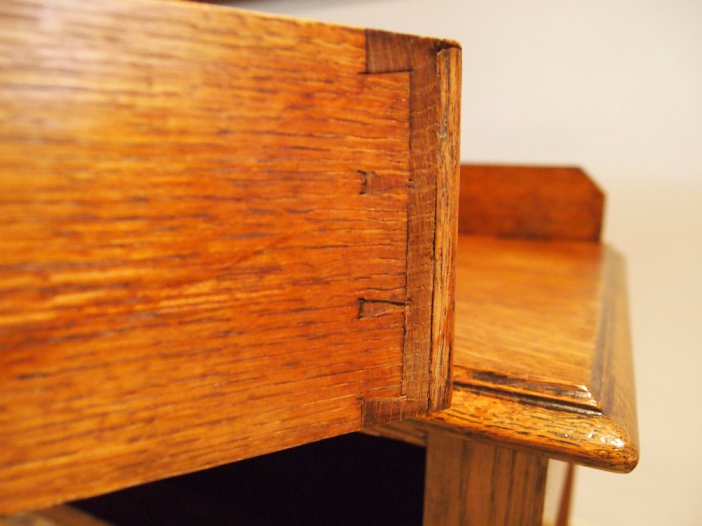 Table hall lamp console Oak Maple and co c1900 View VI