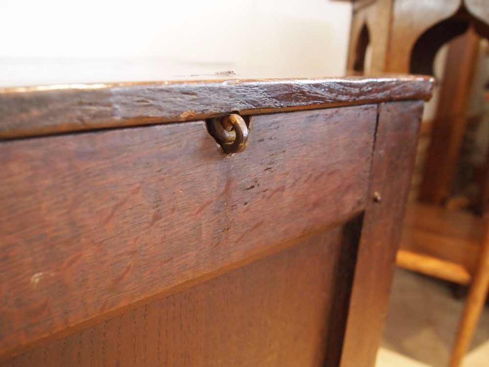 Coffer chest Blanket box Oak James II c1680 View VI