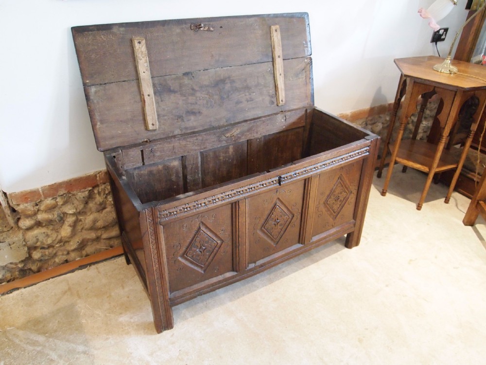 Coffer chest Blanket box Oak James II c1680 View XIII