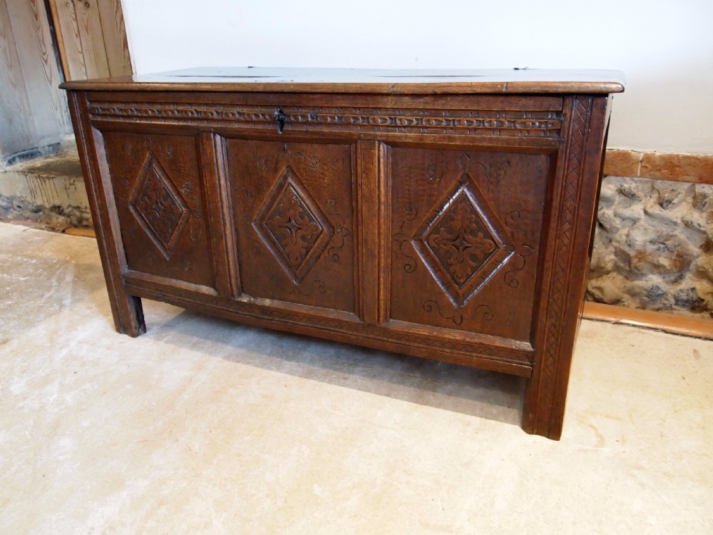 Coffer chest Blanket box Oak James II c1680 View XVII