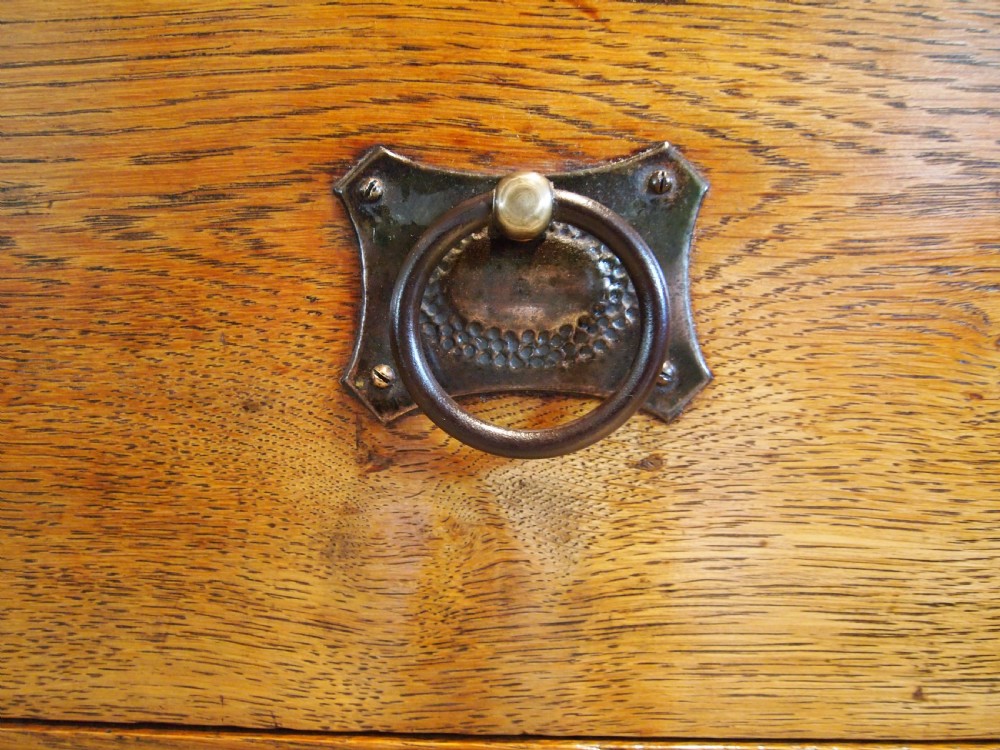 Dresser sideboard Arts and Crafts Oak c1900 View III