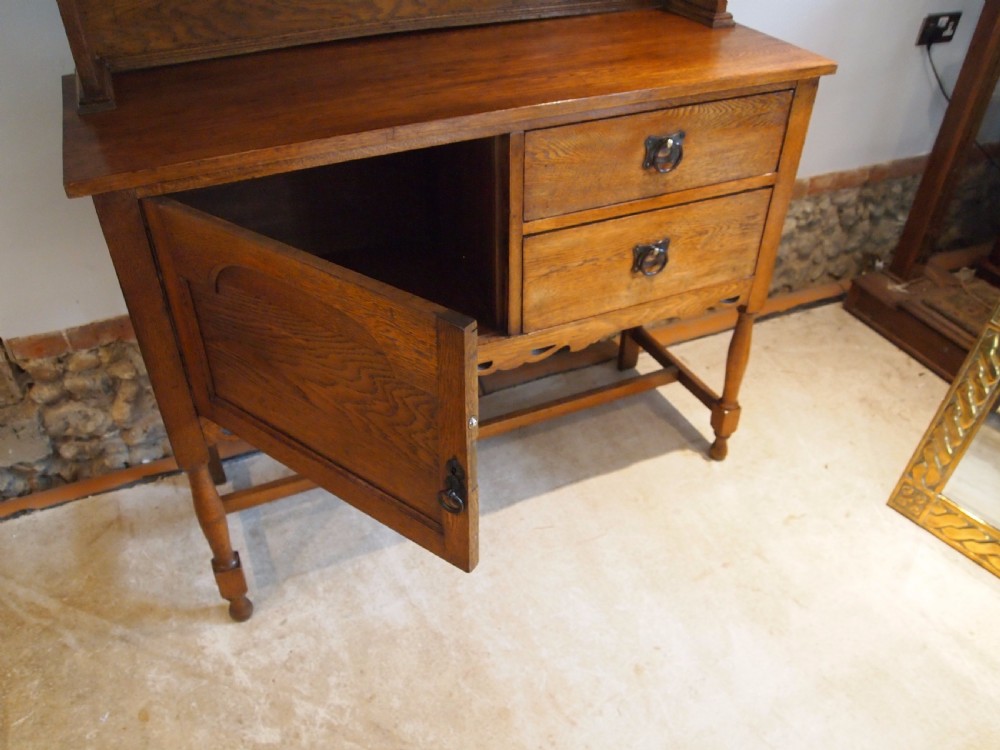 Dresser sideboard Arts and Crafts Oak c1900 View VII