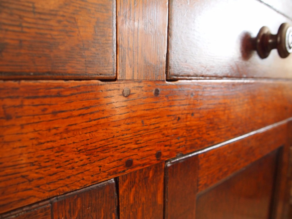 Cupboard dresser cwpwrdd deuddarn Welsh Oak c1790 View V