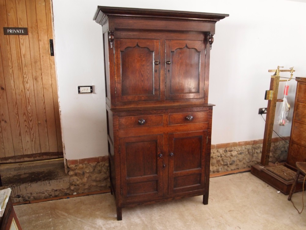 Cupboard dresser cwpwrdd deuddarn Welsh Oak c1790 View XI