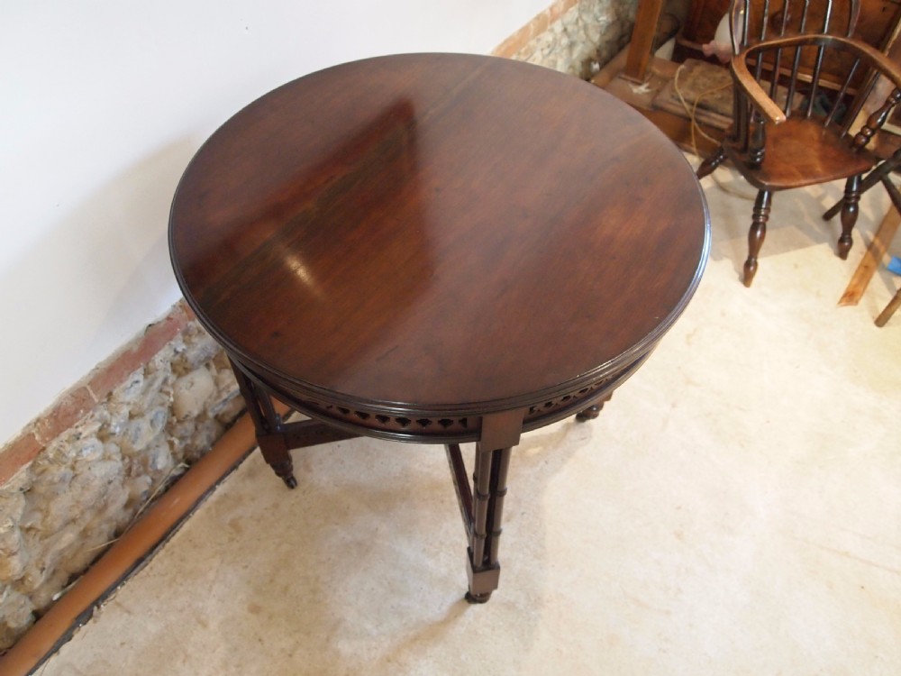 Table fine Edwards and Roberts Chippendale style Walnut hall lamp side c1880 View IV