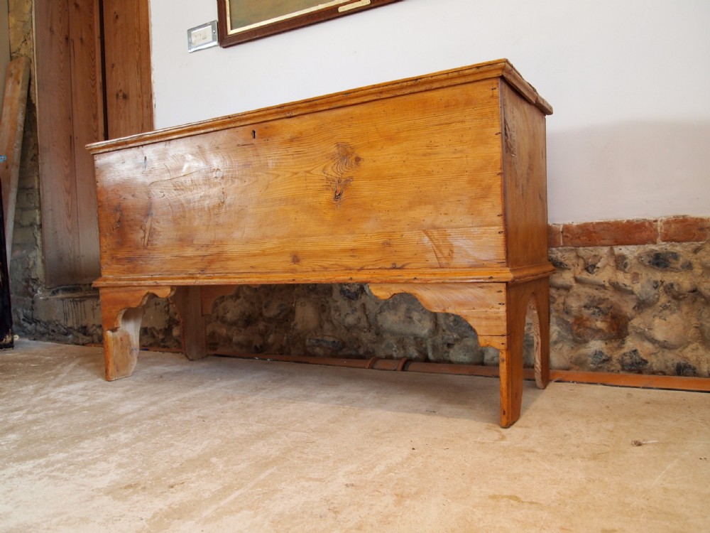 Chest trunk coffer blanket box George III Pine c1790 View VII