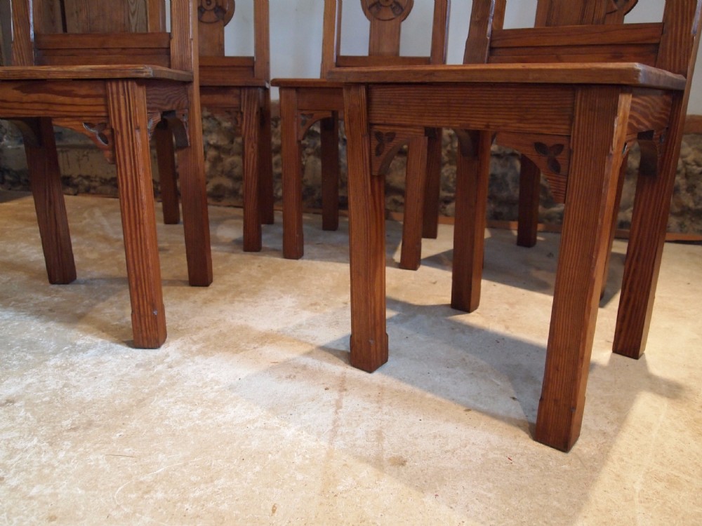 Chairs set of 5 Arts and Crafts pitch Pine chairs c1890 View VII