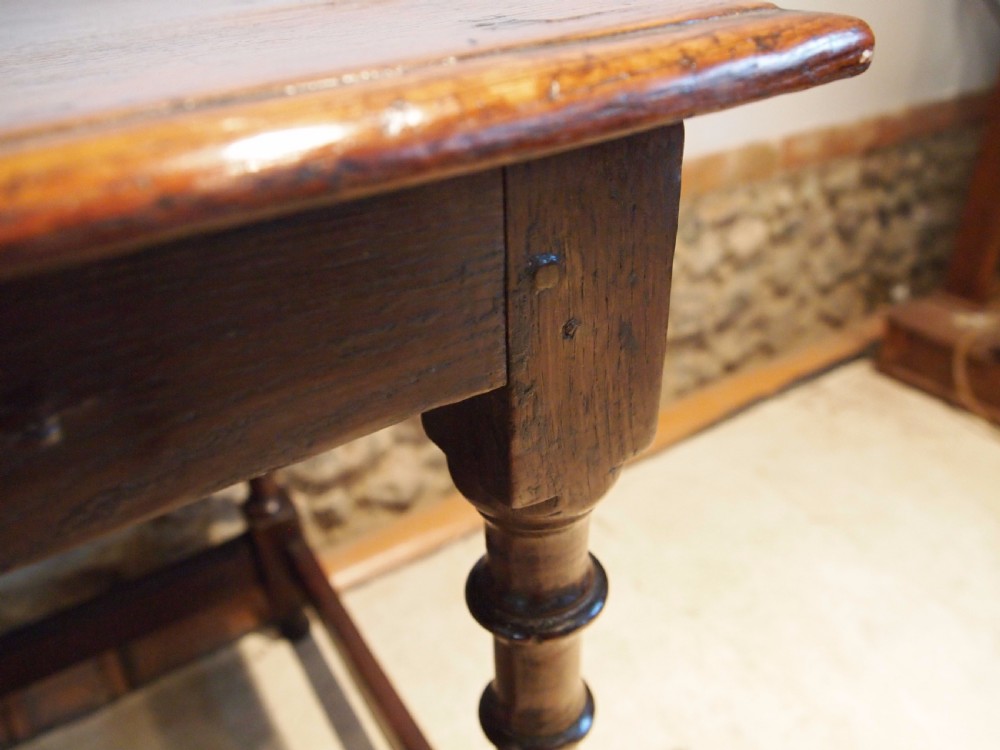 Table side lamp hall console Oak Charles II 1680 View II