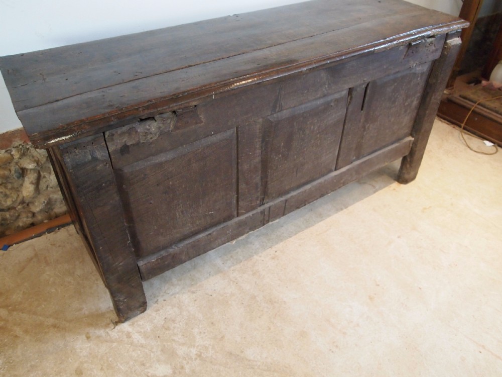 Coffer chest blanket box exceptional Charles II Oak c1680 View VII