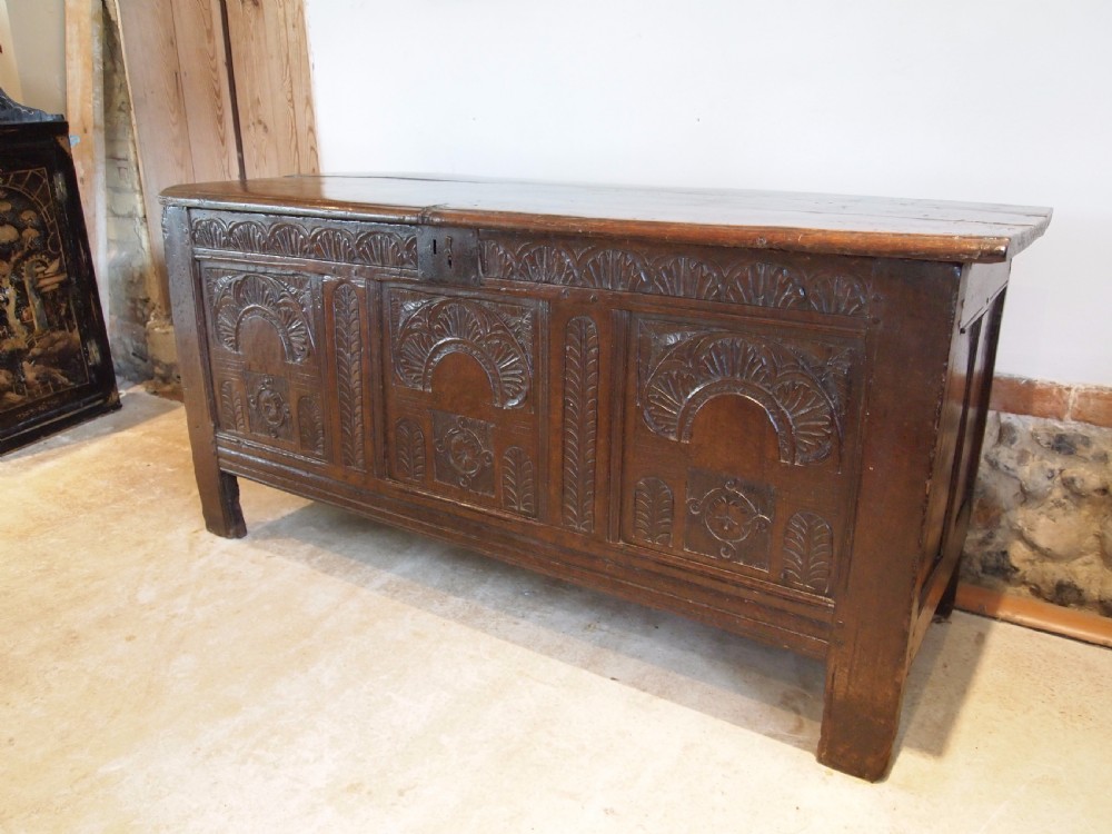 Coffer chest blanket box exceptional Charles II Oak c1680 View XIII