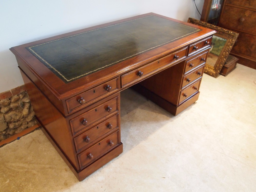 Desk fine Victorian Mahogany pedestal desk c1860 View XII