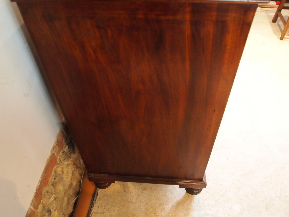 Chest of Drawers fine Victorian Mahogany c1850 View VII