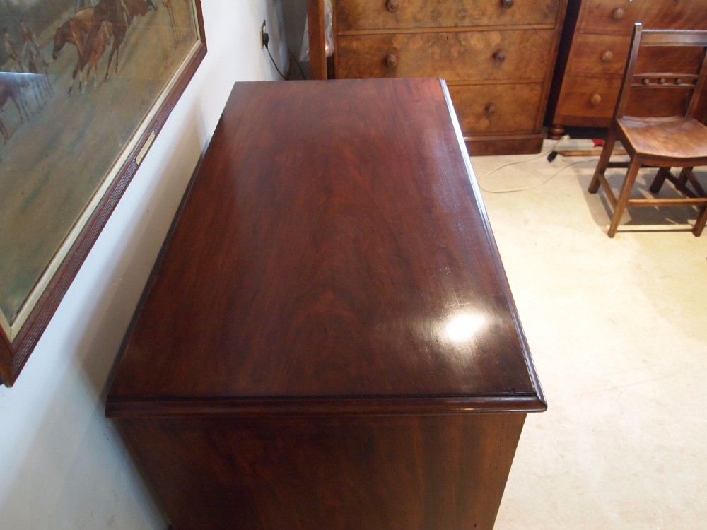 Chest of Drawers fine Victorian Mahogany c1850 View VIII