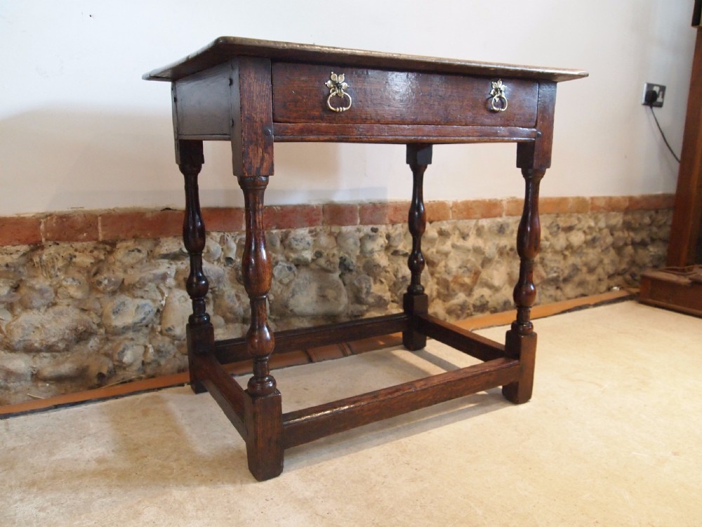 Table Queen Anne Oak side lamp hall console c1700