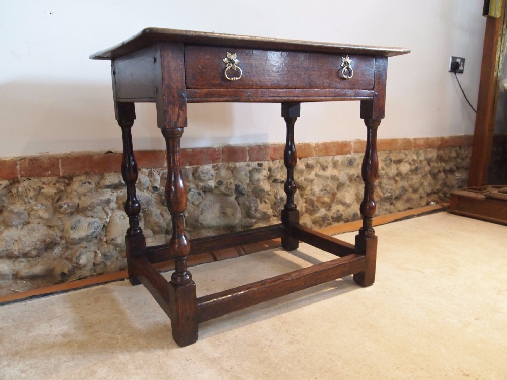 Table Queen Anne Oak side lamp hall console c1700 View XVI