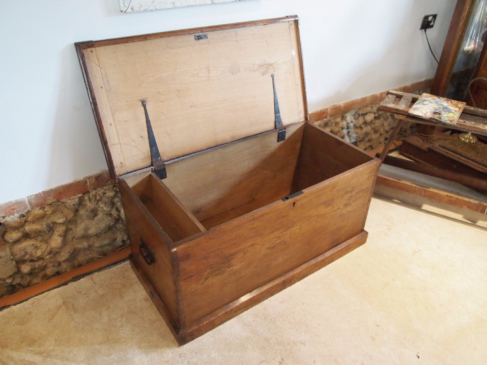 Chest coffer blanket box coffee table George III Elm c1810 View IV