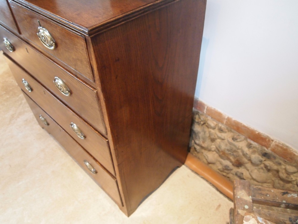 Chest of drawers George III Oak 36