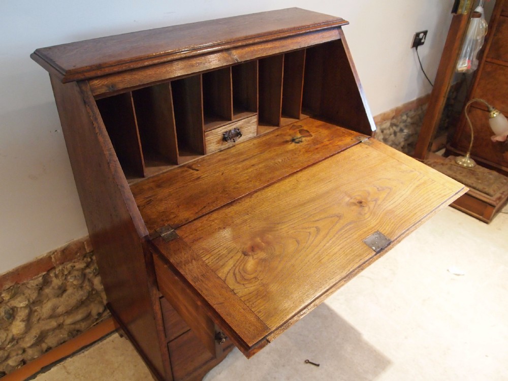 Bureau desk Arts and Crafts Oak c1900 View VI