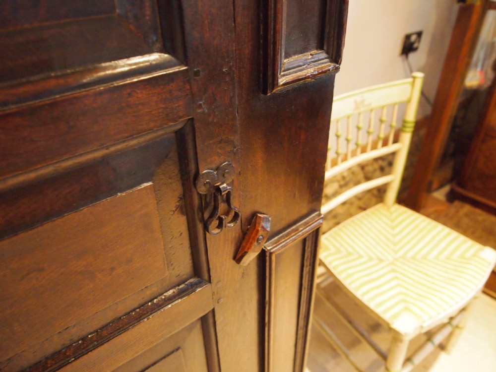 Wardrobe Cupboard Queen Anne Oak c1710 View VI
