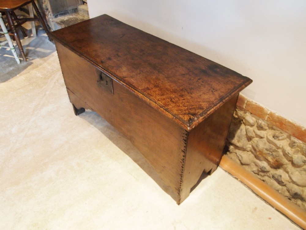 Coffer chest box Queen Anne Elm six plank c1700 View XII