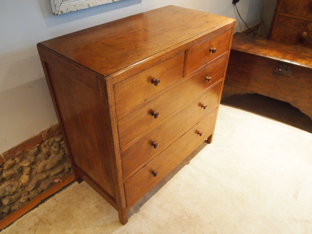 Chest of drawers Heals design Oak c1930 View XIV