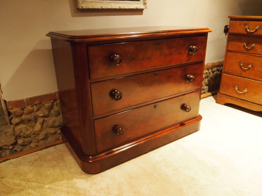 Chest of drawers fine quality Plum Pudding Mahogany Victorian c1850 View X
