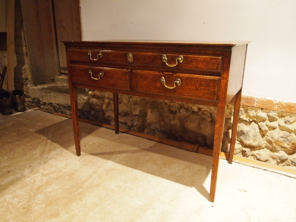 Table lowboy hall lamp George III Oak c1770