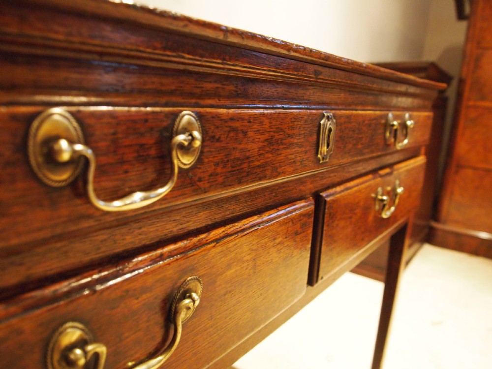 Table lowboy hall lamp George III Oak c1770 View V