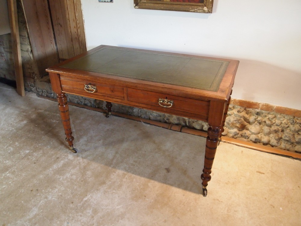 Desk fine Victorian Walnut c1880 View XV