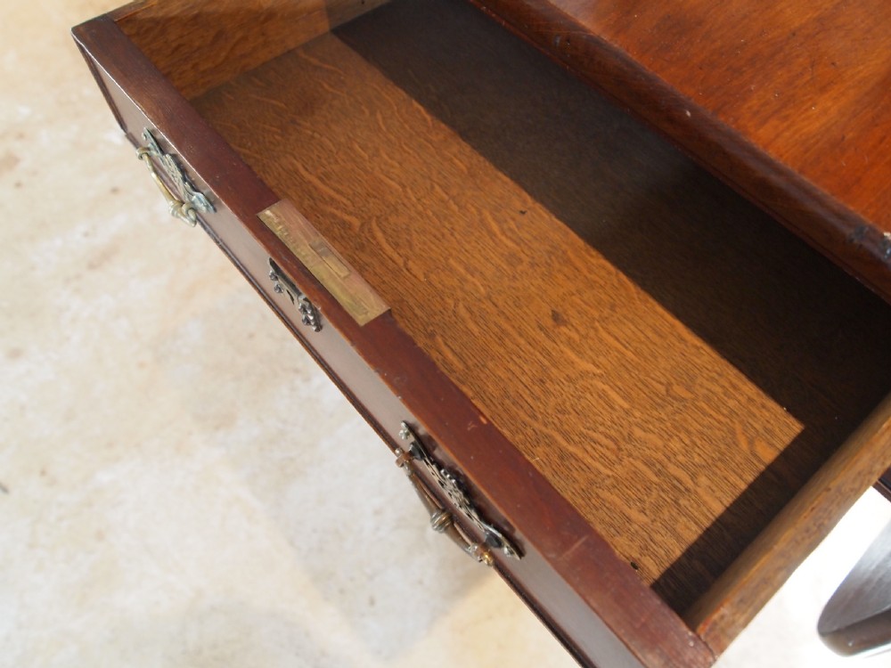 Table Victorian fine Cuban Mahogany sofa table c1840 View VII