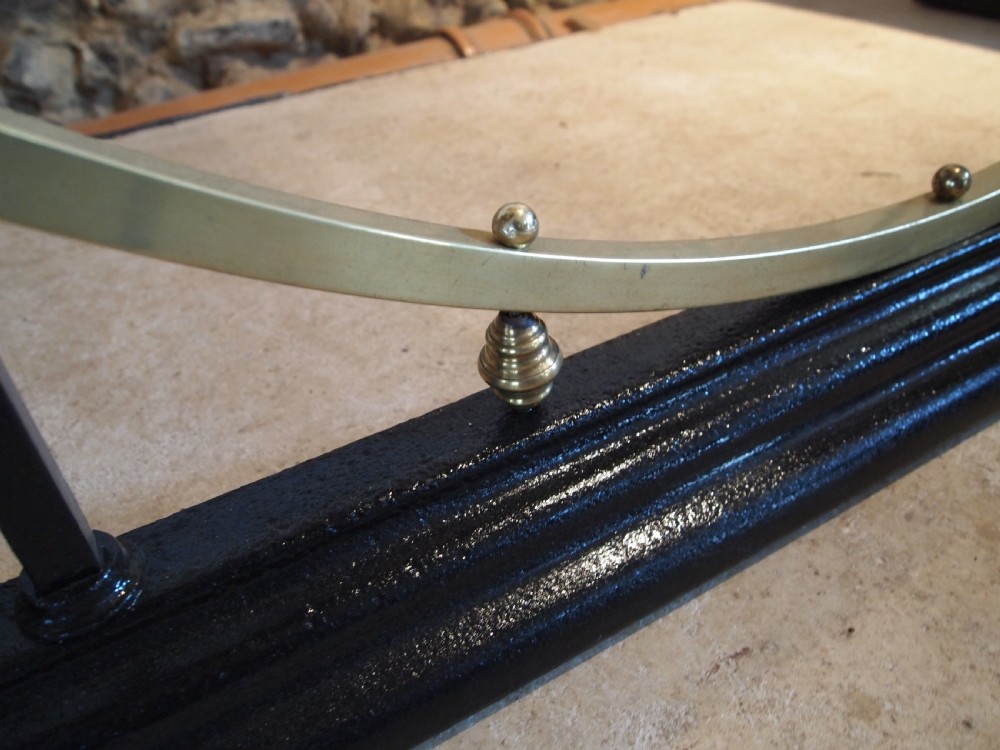Fender Victorian brass and leather club fire fender c1880 View IX