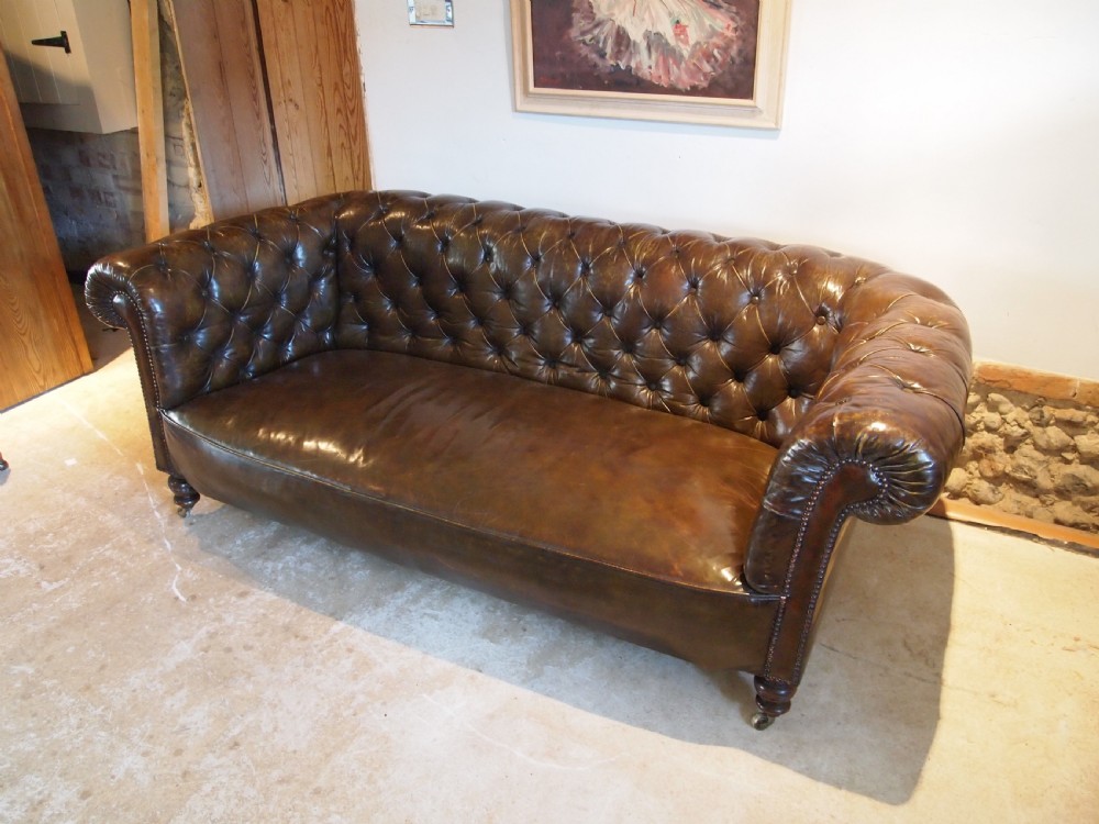 Sofa Settee stunning Victorian leather Chesterfield c1870 View VI