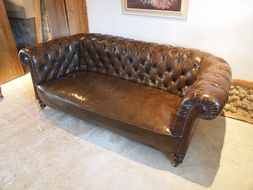 Sofa Settee stunning Victorian leather Chesterfield c1870 View XII