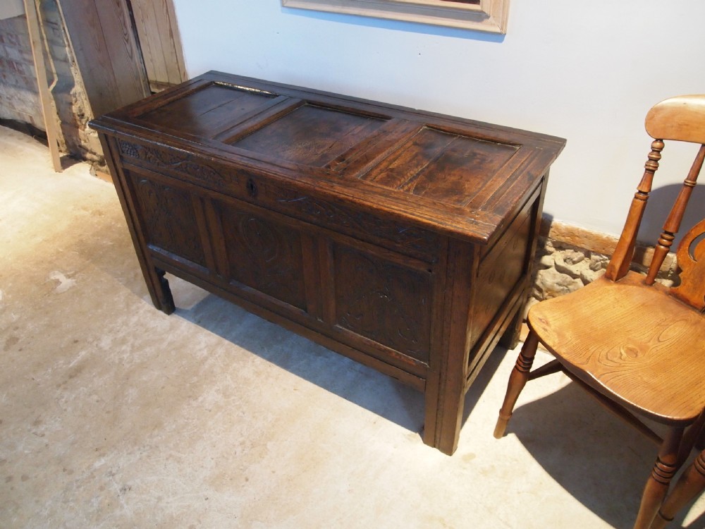 Coffer chest blanket box Queen Anne Oak c1700 View IV