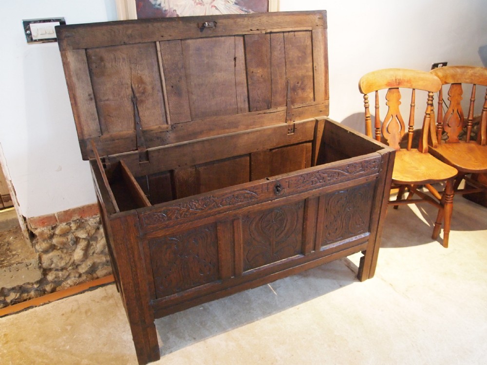 Coffer chest blanket box Queen Anne Oak c1700 View VIII