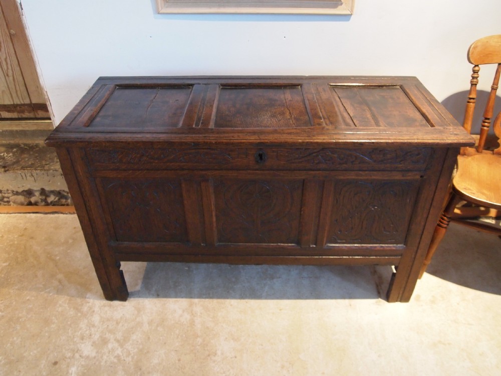 Coffer chest blanket box Queen Anne Oak c1700 View X