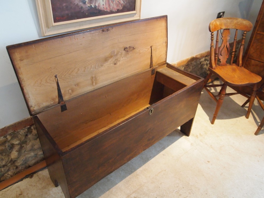 Coffer chest blanket box traditional Elm six plank Queen Anne c1700  View III