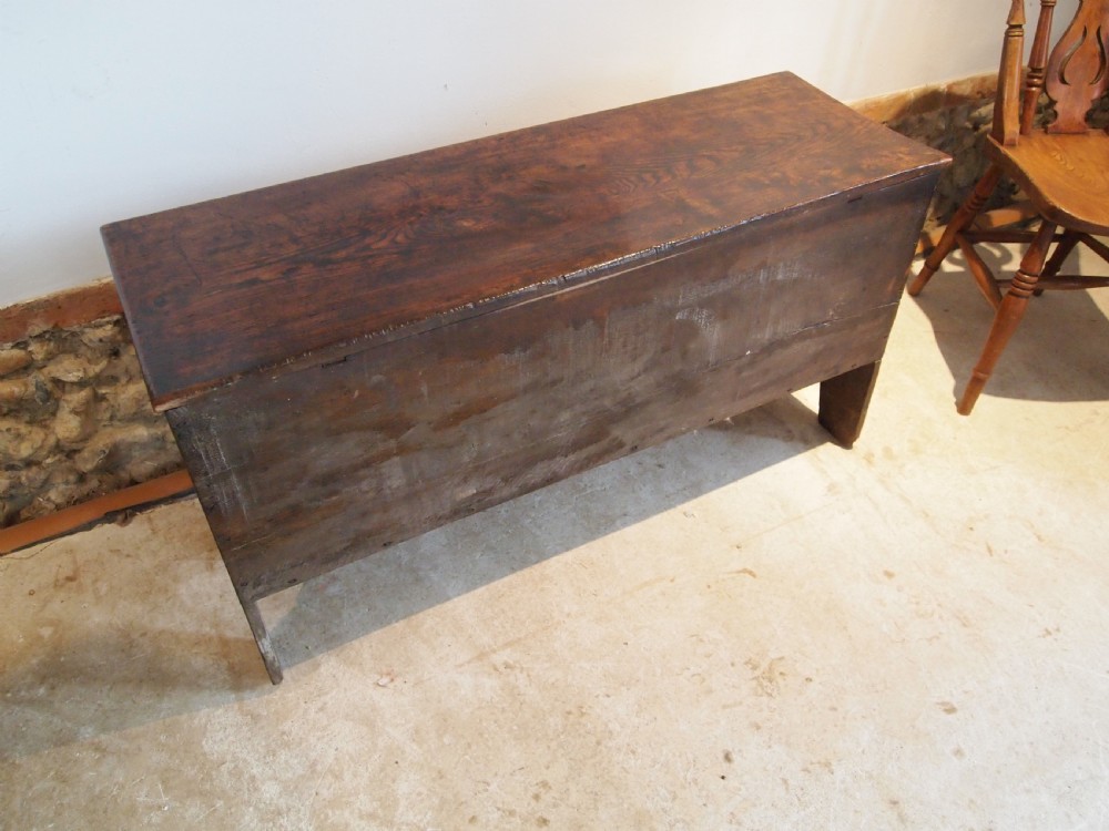 Coffer chest blanket box traditional Elm six plank Queen Anne c1700  View XIII