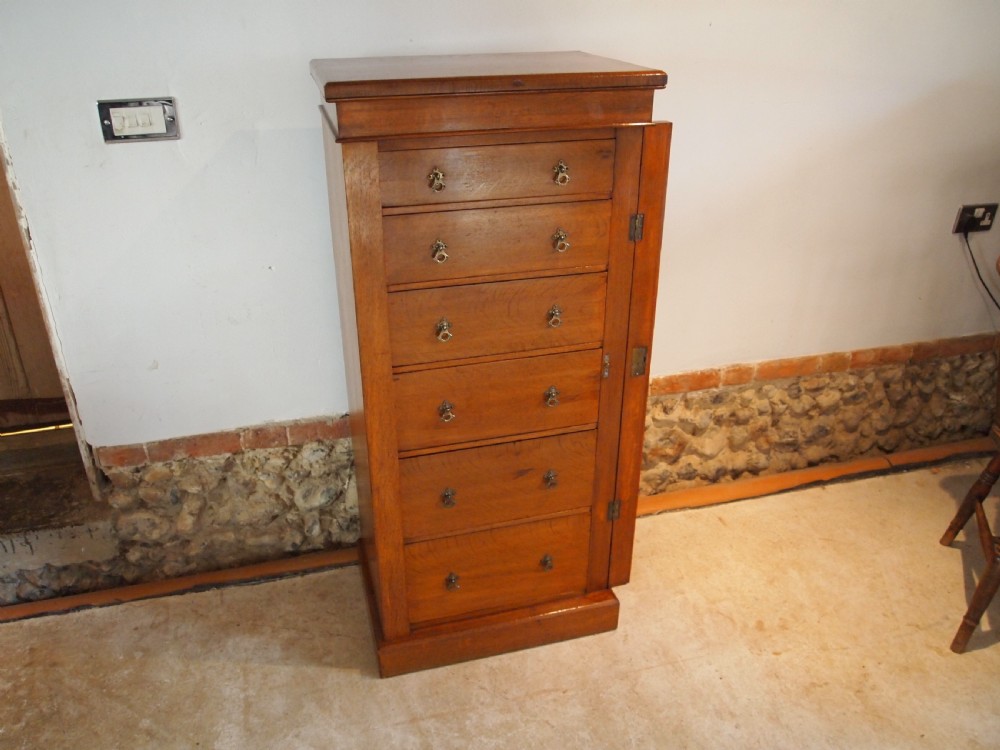 Chest of Drawers Arts and Crafts Oak Wellington chest c1880 View X