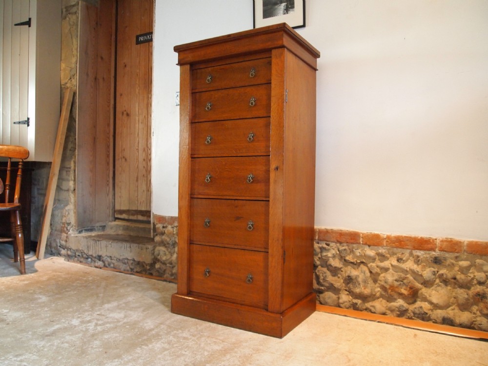 Chest of Drawers Arts and Crafts Oak Wellington chest c1880 View XII