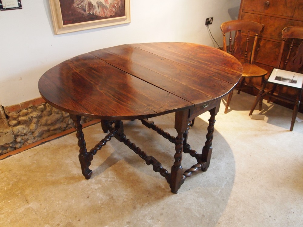 Table Queen Anne Oak gateleg dining farmhouse refectory c1700 View XV