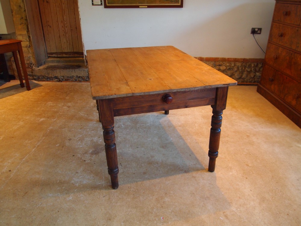 Table Victorian Pine scrub top farmhouse dining table c1880