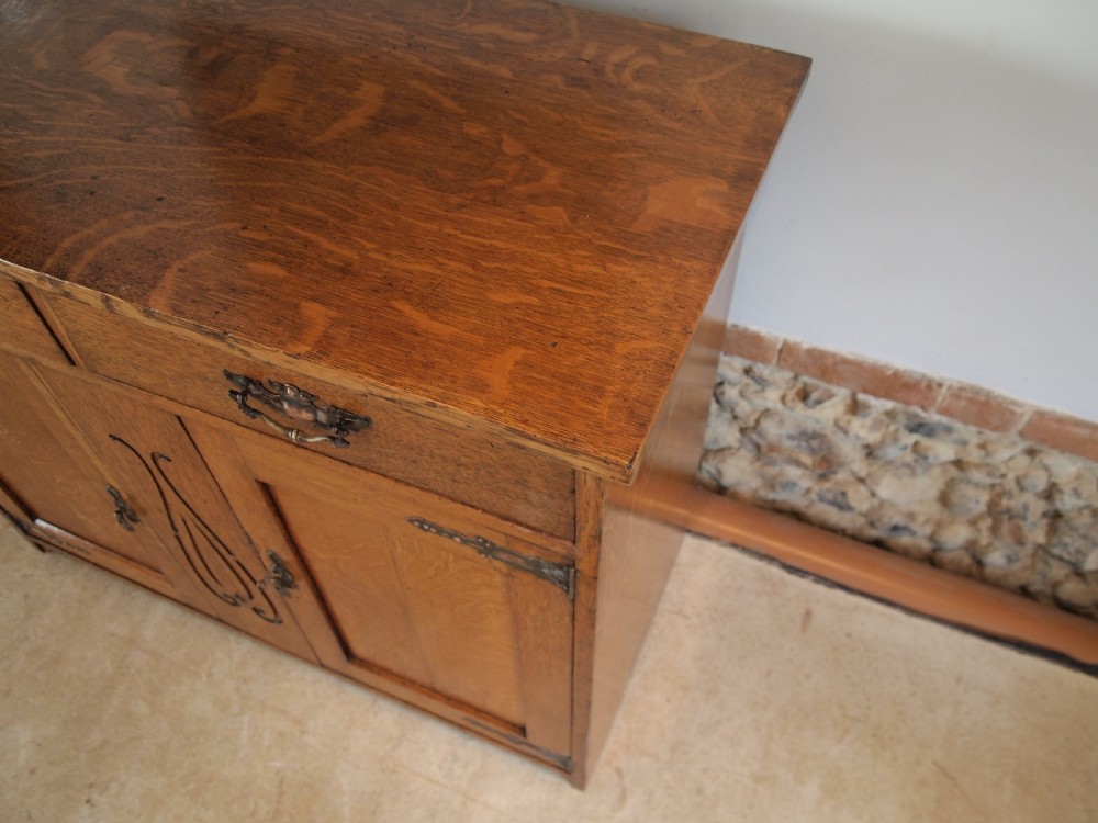 Sideboard dresser Arts and Crafts Oak c1900 View VI