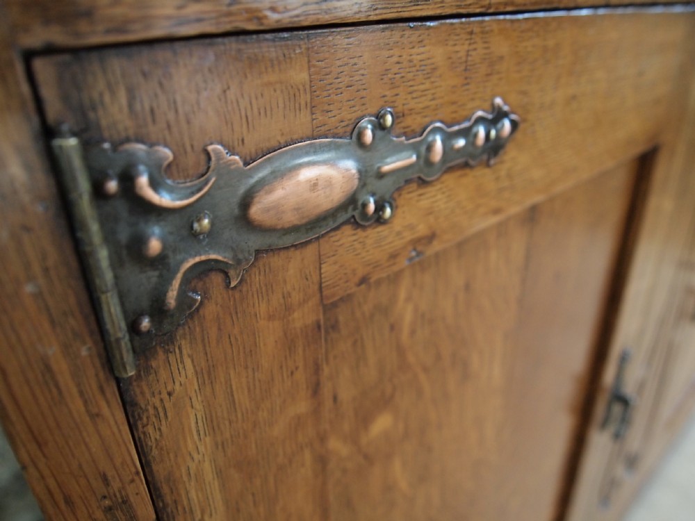 Sideboard dresser Arts and Crafts Oak c1900 View X