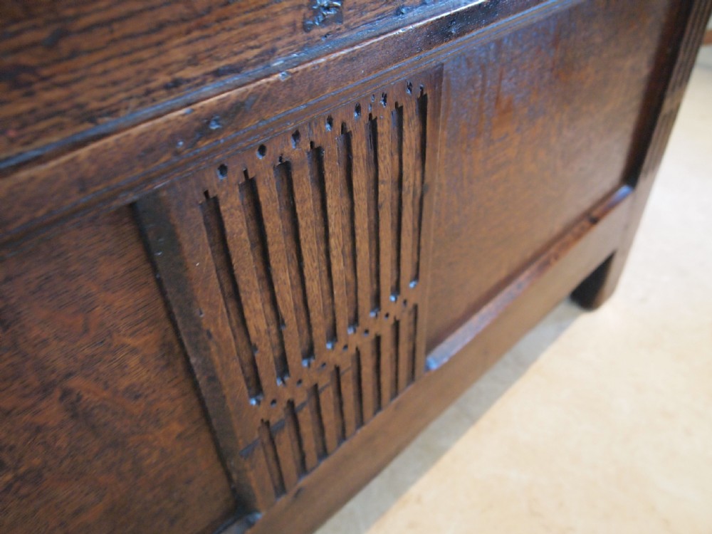 Chest coffer blanket box Queen Anne Oak c1700 View VI