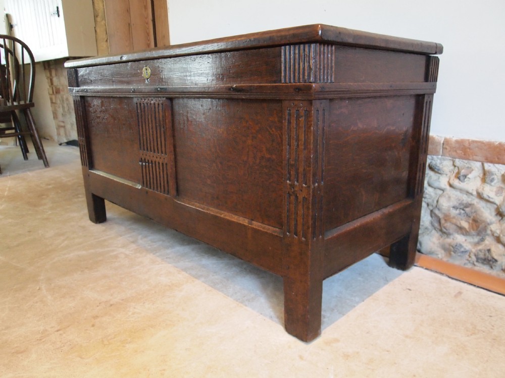 Chest coffer blanket box Queen Anne Oak c1700 View XII