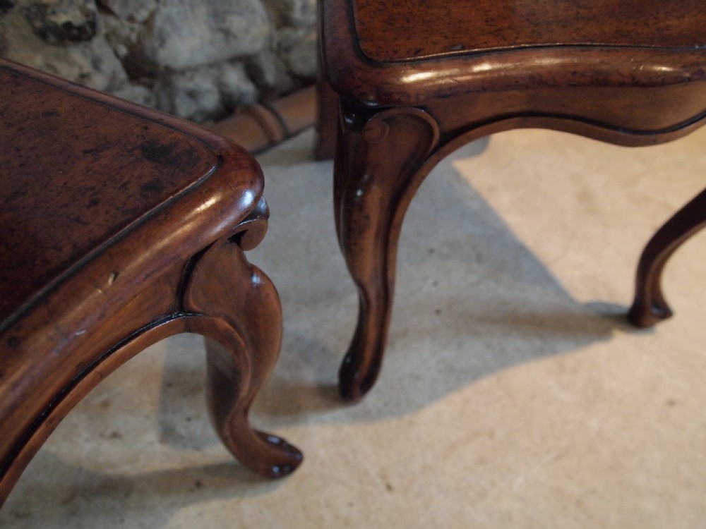 Chairs fine pair of William IV Mahogany Hall chairs c1830 View III